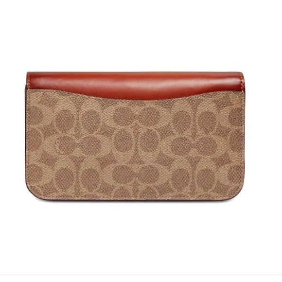 COACH
Signature Coated Canvas Hayden Crossbody with Removable Strap purse bag - Picture 6 of 17